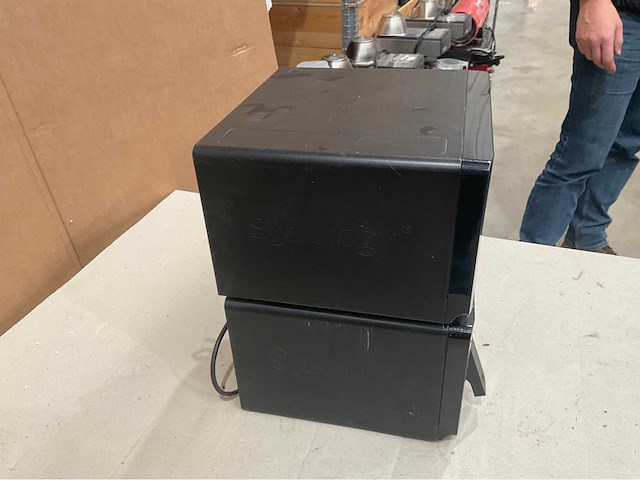 Synology nas ds1010+ + dx510 uitbreidingsunit – 10 schijven inbegrepen - afbeelding 2 van  5