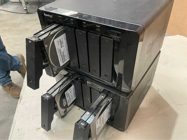 Synology nas ds1010+ + dx510 uitbreidingsunit – 10 schijven inbegrepen - afbeelding 4 van  5