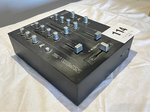 Synq smd.2 analoge mengtafel - afbeelding 2 van  3