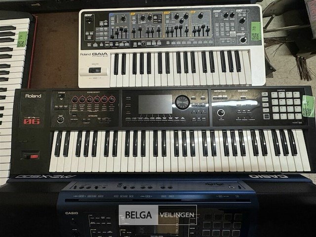 Synthesizer - afbeelding 2 van  7