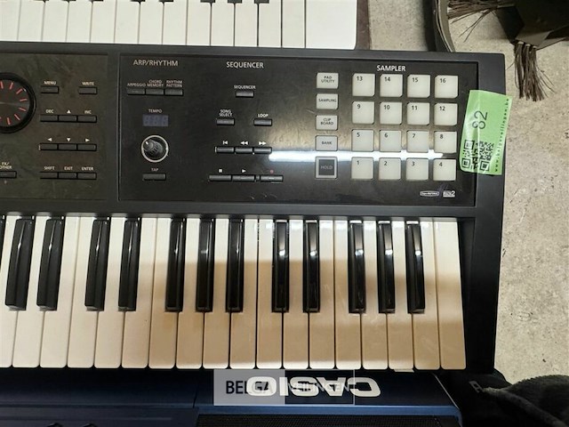 Synthesizer - afbeelding 7 van  7