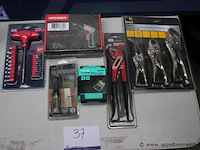 T-bar set - gs - 22 pieces cordless screwdriver - hychika - ml-cd29b professional marking tool - marxman - deep hole bit set - trade force - atelier water pump pliers - gs - 250mm gripzangenset - sencys - 3-delig