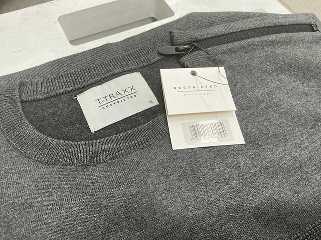 T-traxx diverse sweaters heren (ca. 42x) - afbeelding 4 van  6