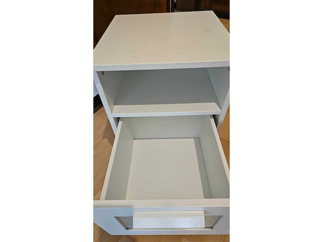 Table de chevet - afbeelding 5 van  5