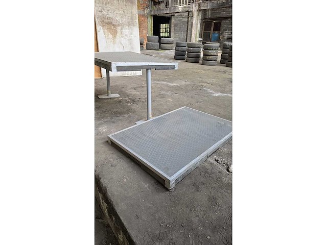 Table et planches - afbeelding 4 van  9