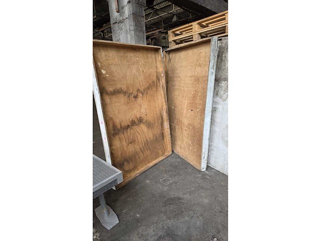 Table et planches - afbeelding 7 van  9