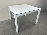 Table - afbeelding 6 van  6