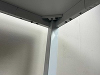 Table - afbeelding 3 van  6