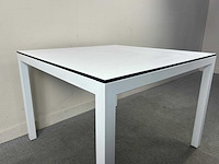 Table - afbeelding 5 van  6