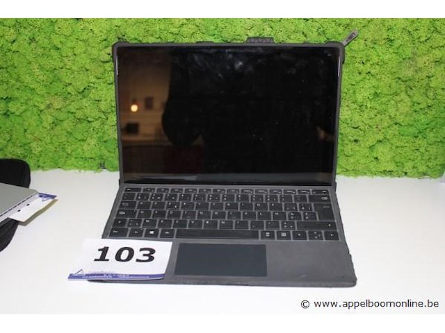 Tablet microsoft met toetsenbord - afbeelding 1 van  2