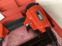Tacwise d9040v pneumatische tacker in koffer - afbeelding 6 van  7