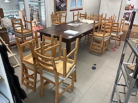 Tafel + 18 stoelen - afbeelding 1 van  6