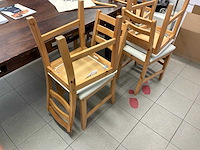 Tafel + 18 stoelen - afbeelding 5 van  6