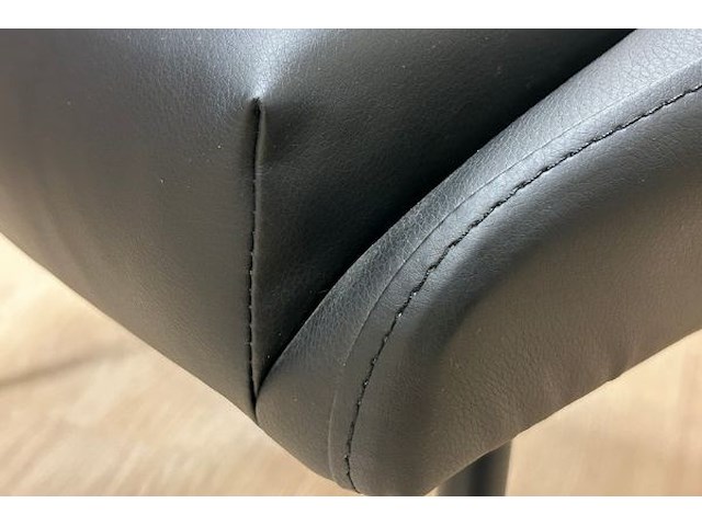 Tafel, 4 lounge stoelen - afbeelding 8 van  10