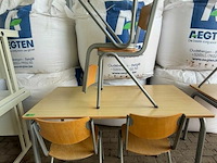 Tafel + 4 stoelen - afbeelding 2 van  2