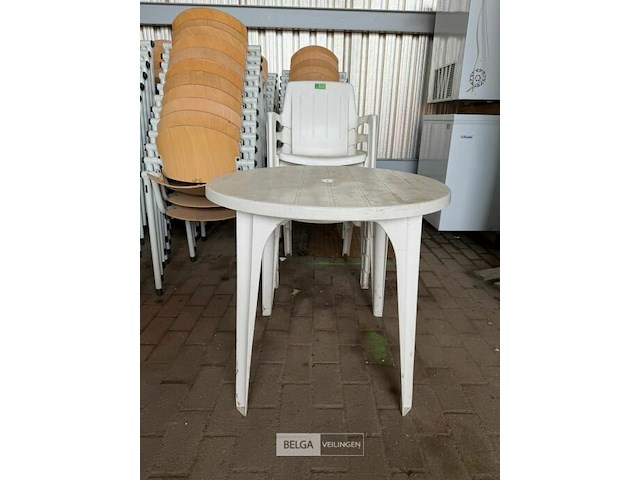 Tafel + 4 stoelen - afbeelding 1 van  2
