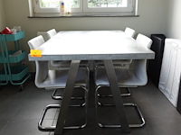 Tafel & 4x stoel - afbeelding 1 van  5