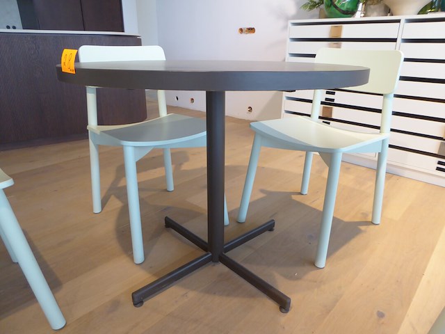 Tafel + 4x stoel - afbeelding 4 van  5