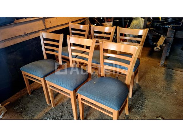 Tafel + 6 stoelen - afbeelding 5 van  6
