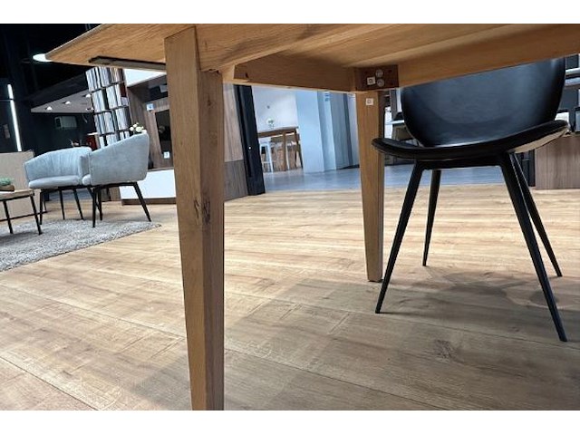 Tafel + 6 stoelen - afbeelding 4 van  9