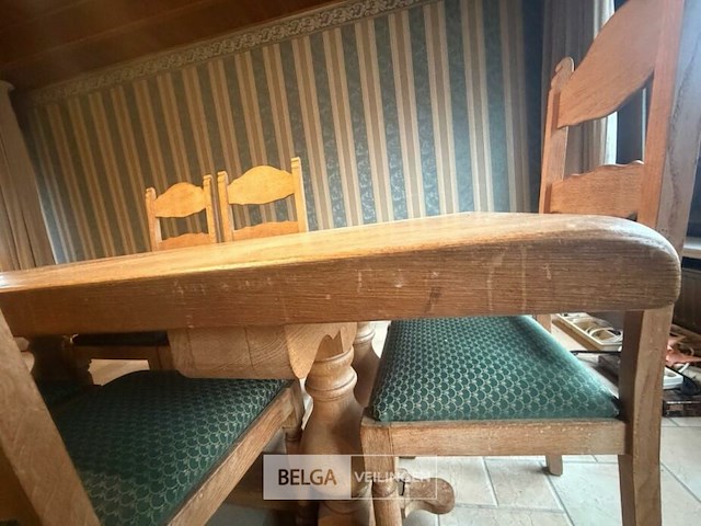 Tafel + 6 stoelen - afbeelding 4 van  6