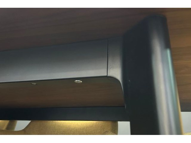 Tafel + 8 stoelen en salontafetje - afbeelding 11 van  12