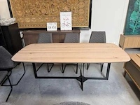 Tafel afgeronde hoeken