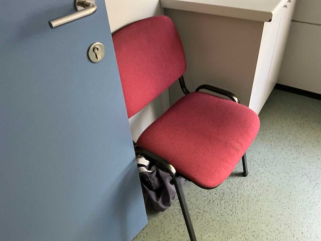 Tafel + diverse stoel (8x) - afbeelding 7 van  9