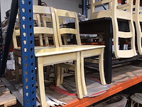 Tafel en stoel - afbeelding 3 van  3