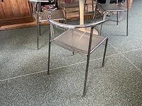 Tafel en stoelen - afbeelding 3 van  4