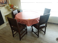 Tafel en stoelen - afbeelding 1 van  2