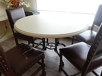 Tafel en stoelen - afbeelding 2 van  2