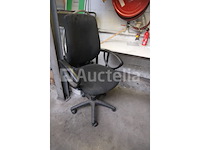 Tafel + fauteuil - afbeelding 1 van  6