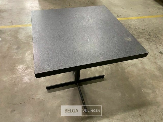 Tafel ijzeren onderstel, grijs formica tablet - afbeelding 1 van  1