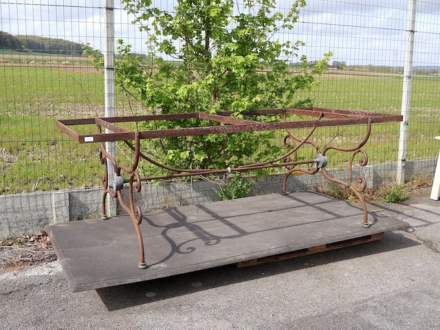 Tafel ijzeren onderstel - afbeelding 1 van  8