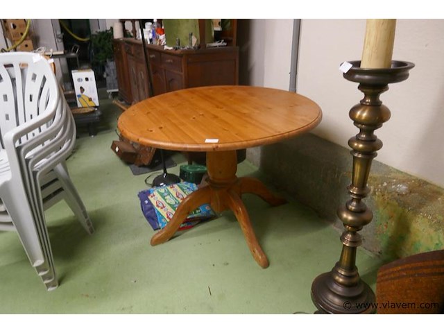 Tafel in hout - afbeelding 1 van  3