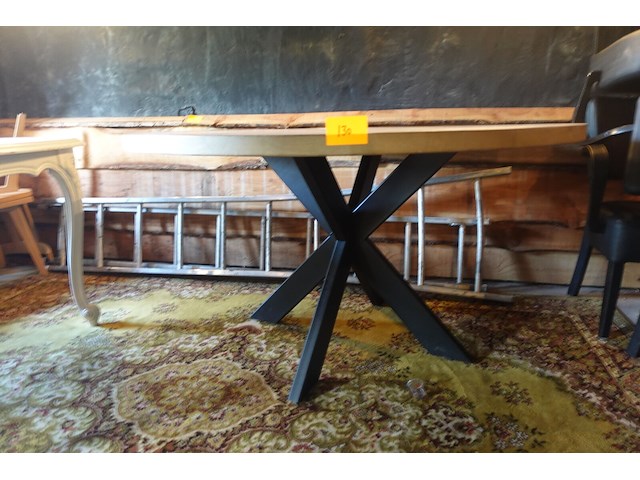 Tafel in hout - afbeelding 3 van  3