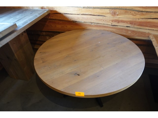 Tafel in hout - afbeelding 2 van  3