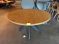 Tafel in hout - afbeelding 1 van  3