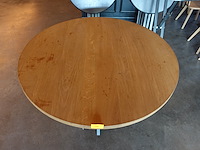 Tafel in hout - afbeelding 2 van  3