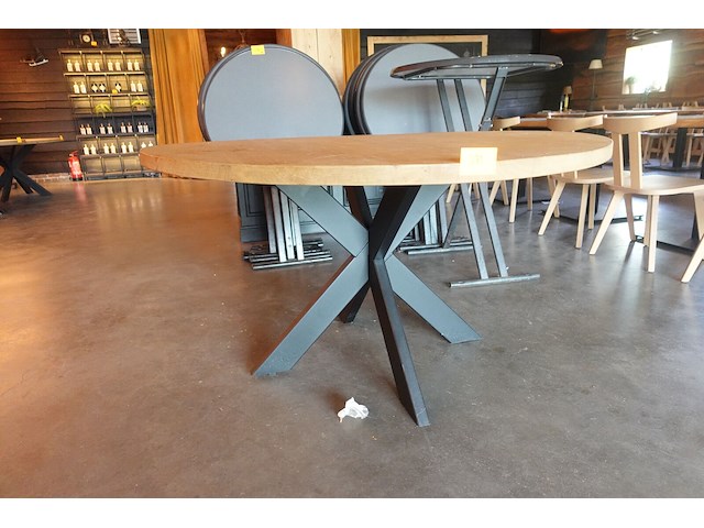 Tafel in hout - afbeelding 3 van  3