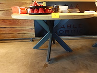 Tafel in hout - afbeelding 3 van  3