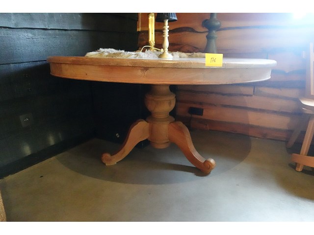 Tafel in hout - afbeelding 3 van  3