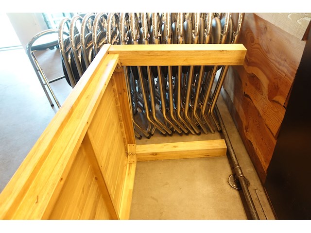 Tafel in hout - afbeelding 3 van  4