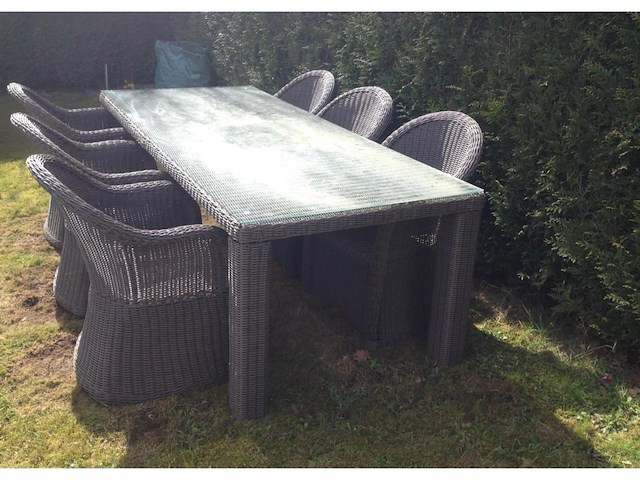 Tafel in wicker en glas - afbeelding 1 van  1