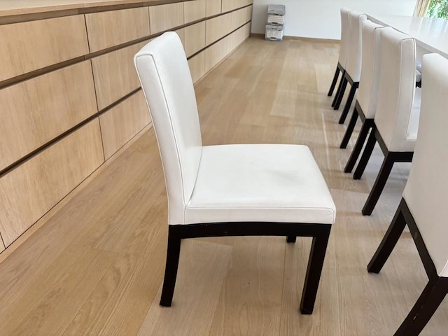 Tafel incl 12 stoelen - afbeelding 5 van  6