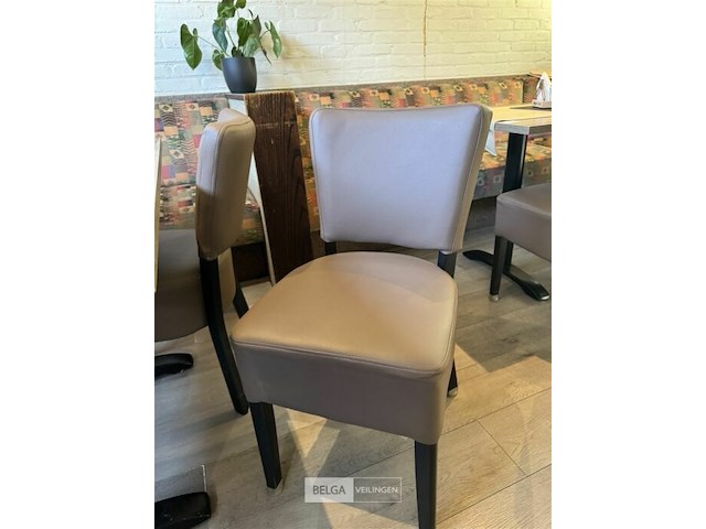 Tafel met 2 stoelen - afbeelding 4 van  4