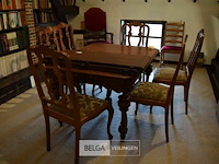 Tafel met 3 verlengstukken en 6 stoelen - afbeelding 1 van  4