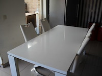 Tafel met 4 stoelen + barkast - afbeelding 9 van  12