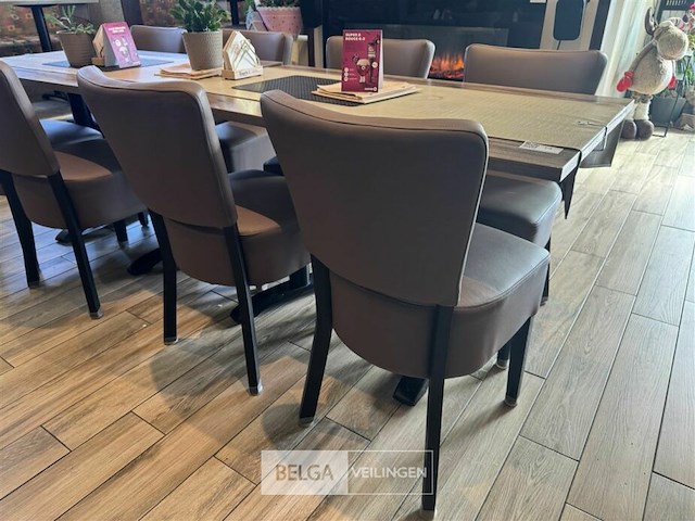 Tafel met 4 stoelen - afbeelding 2 van  6